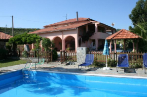 Гостиница Villa della Bougainvillea  Казал Велино